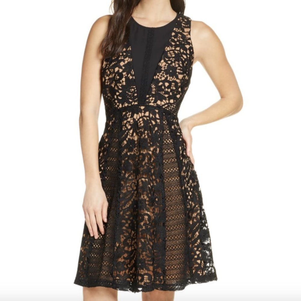 NWT CHELSEA28 SLEEVELESS LACE FIT & FLARE PARTY DR